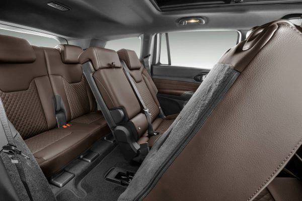 Jeep_Commander_Overland_4x4_0076-600x400