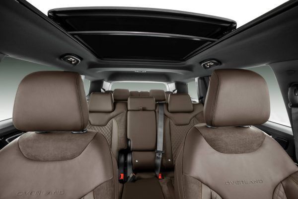Jeep_Commander_Overland_4x4_0079-600x400