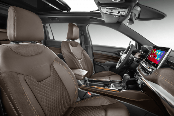 Jeep_Commander_Overland_Flex_0064-600x400