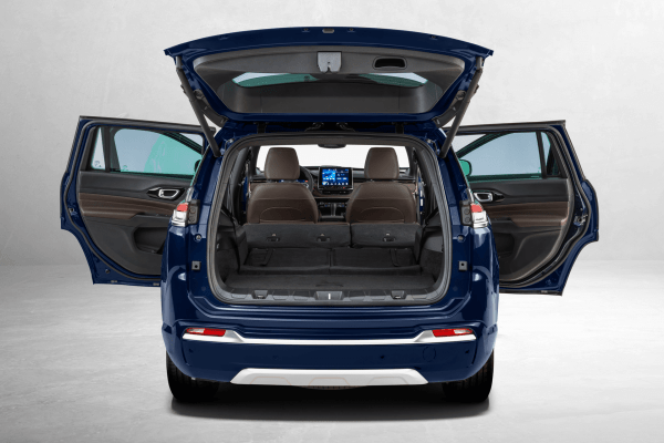 Jeep_Commander_Overland_flex_0038-600x400