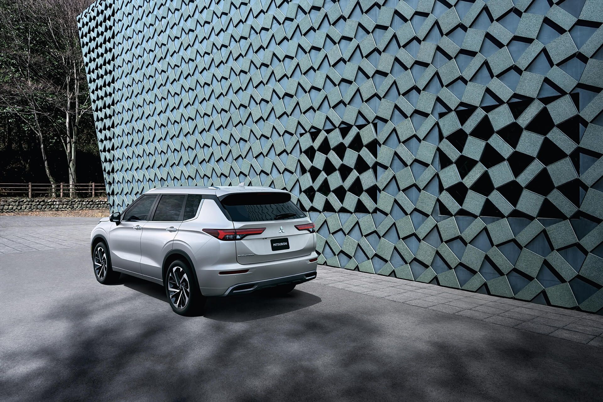 22MY_OL_MDE_24_mitsubishi_motors2_B