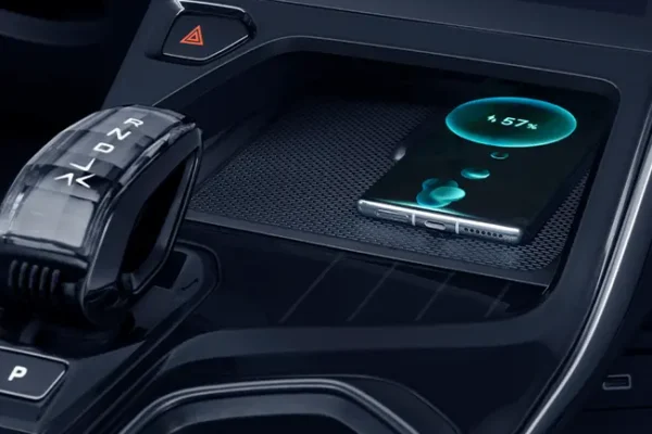 GEELY_STARRAY_CARGADOR_INALAMBRICO-600x400