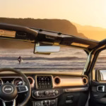 MY23-Gladiator-Interior-Hero-Beach-Hero-Desktop.jpg.img_.1440-600x400