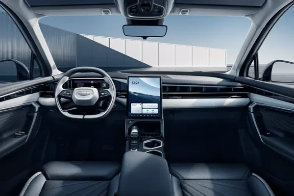 STARRAY_INTERIOR-600x400