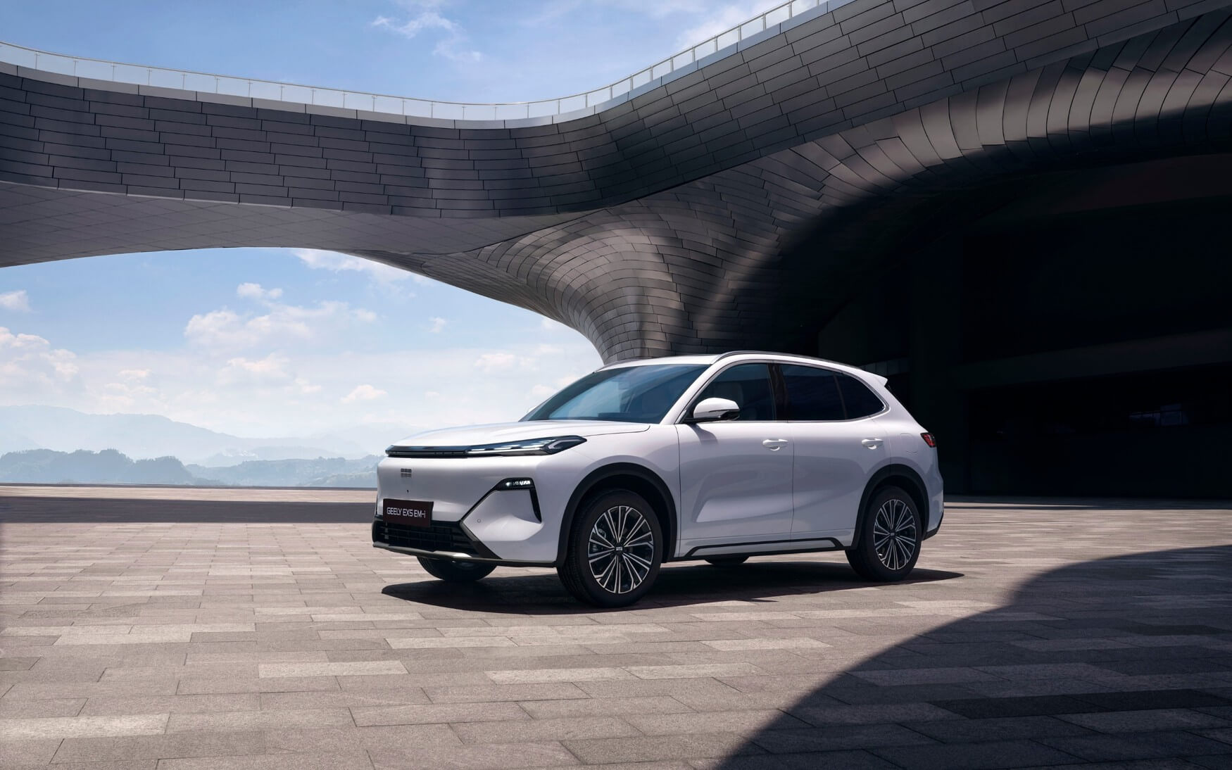 Geely-EX5-EM-I-mosaico